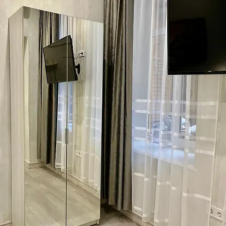Park Apartment *