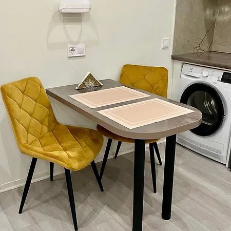 Park Apartment *